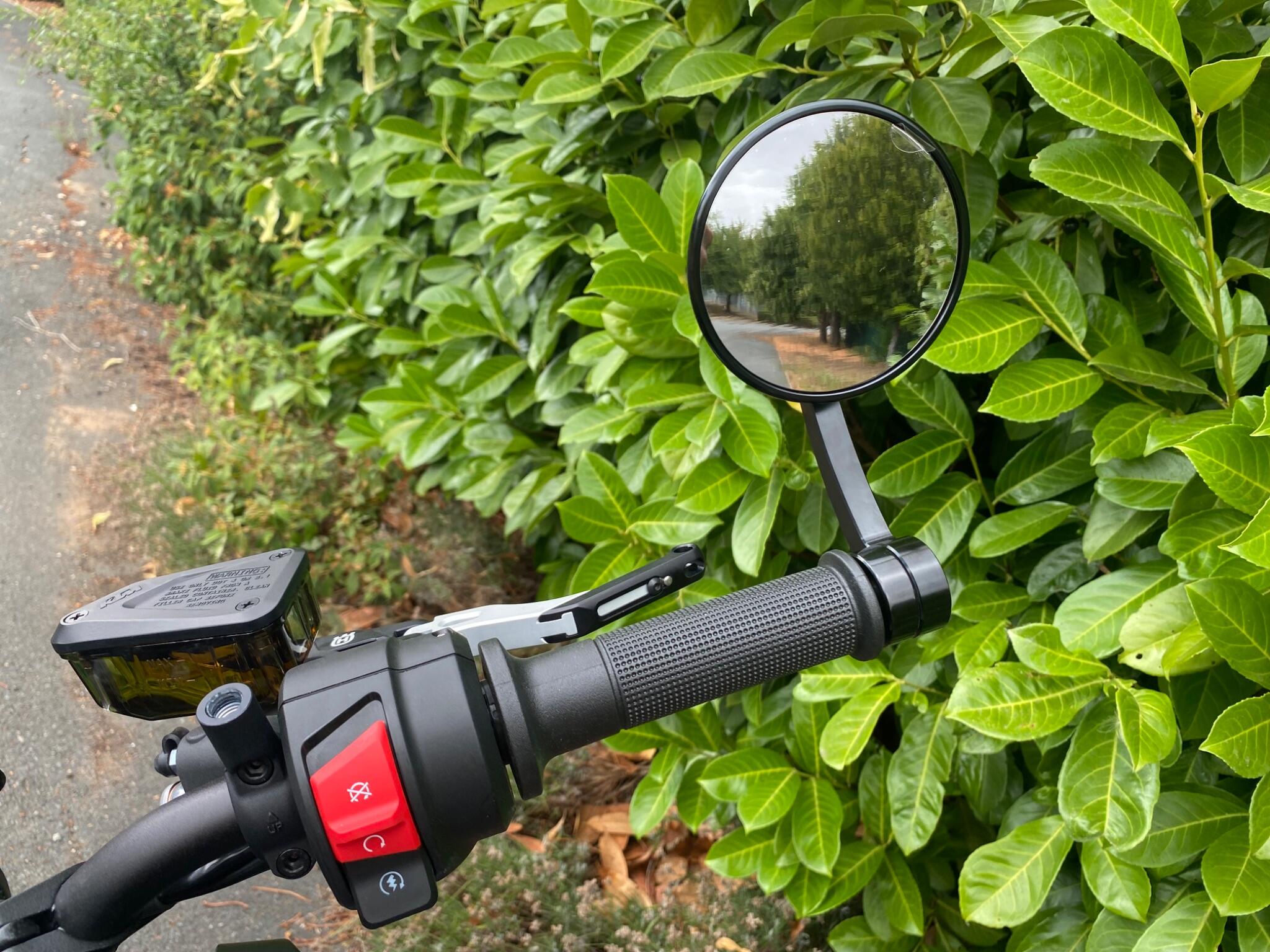 Husqvarna Svartpilen 801